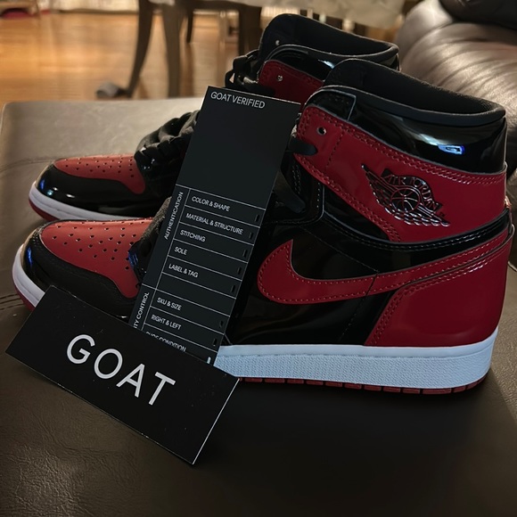 AIR JORDAN 1 RETRO HIGH OG MENS M10